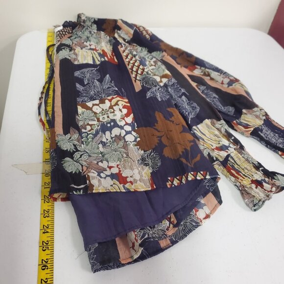 Avara Women Bishop Sleeve Floral Top Size XS Blue Boho Artsy Smocked Lightweight - Picture 8 of 10